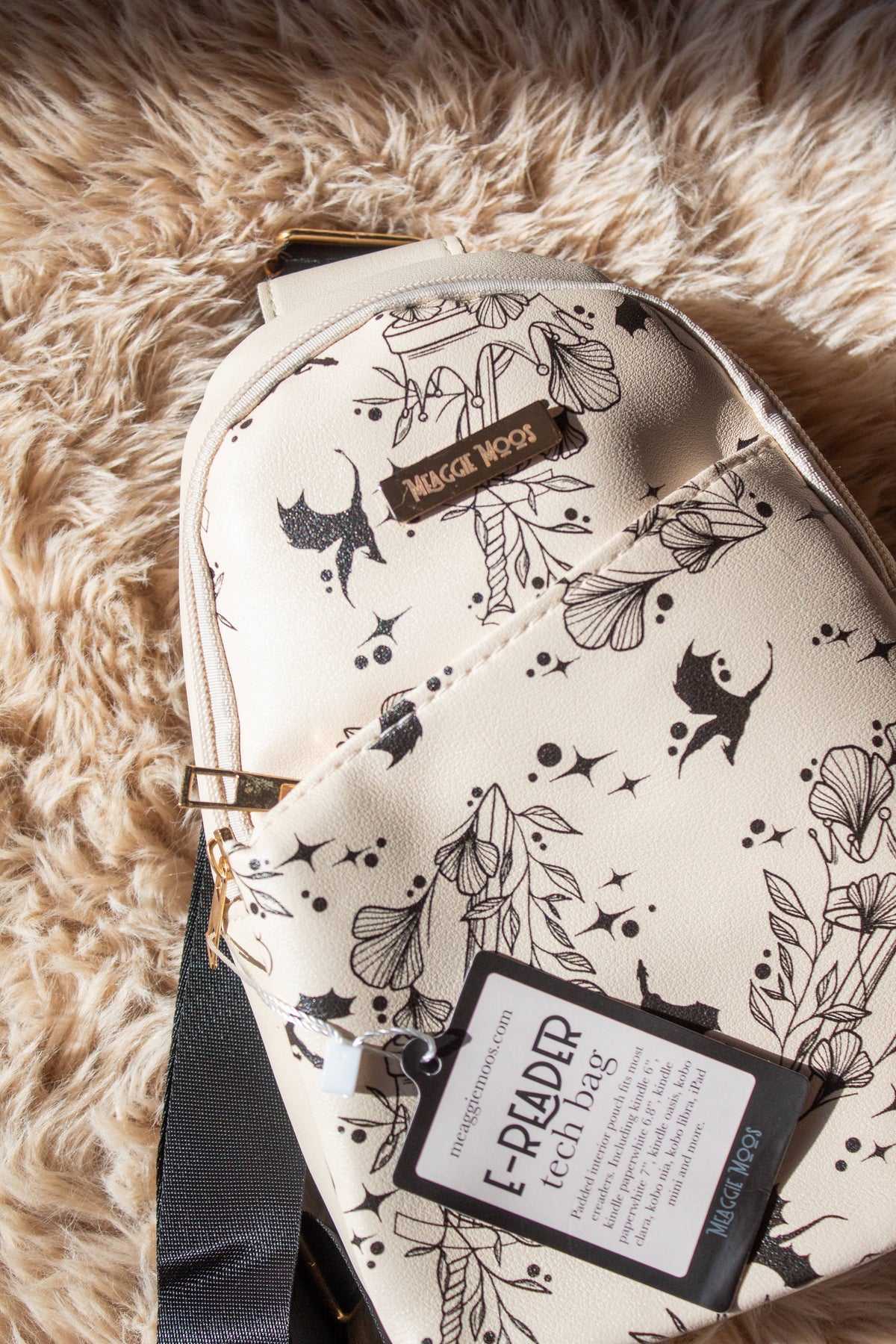 Bookish E-Reader Crossbody Tech Bag | Ivory Swords