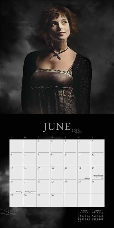 Twilight 2027 Wall Calendar (Includes Full-Color Poster) by Lions Gate: Calendar; 24 pages / English