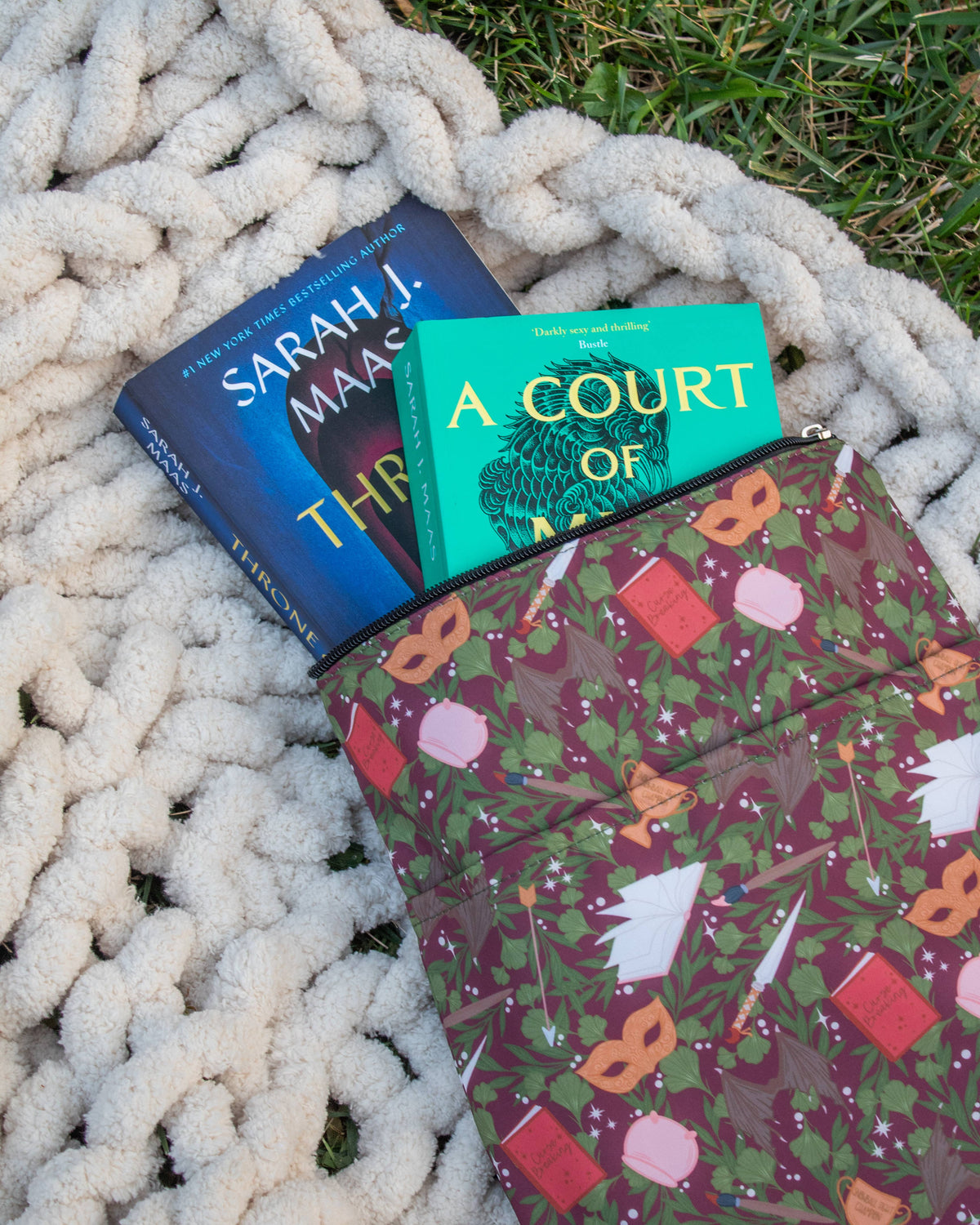 Book / Tablet Sleeve | A Court of Thorns and Roses