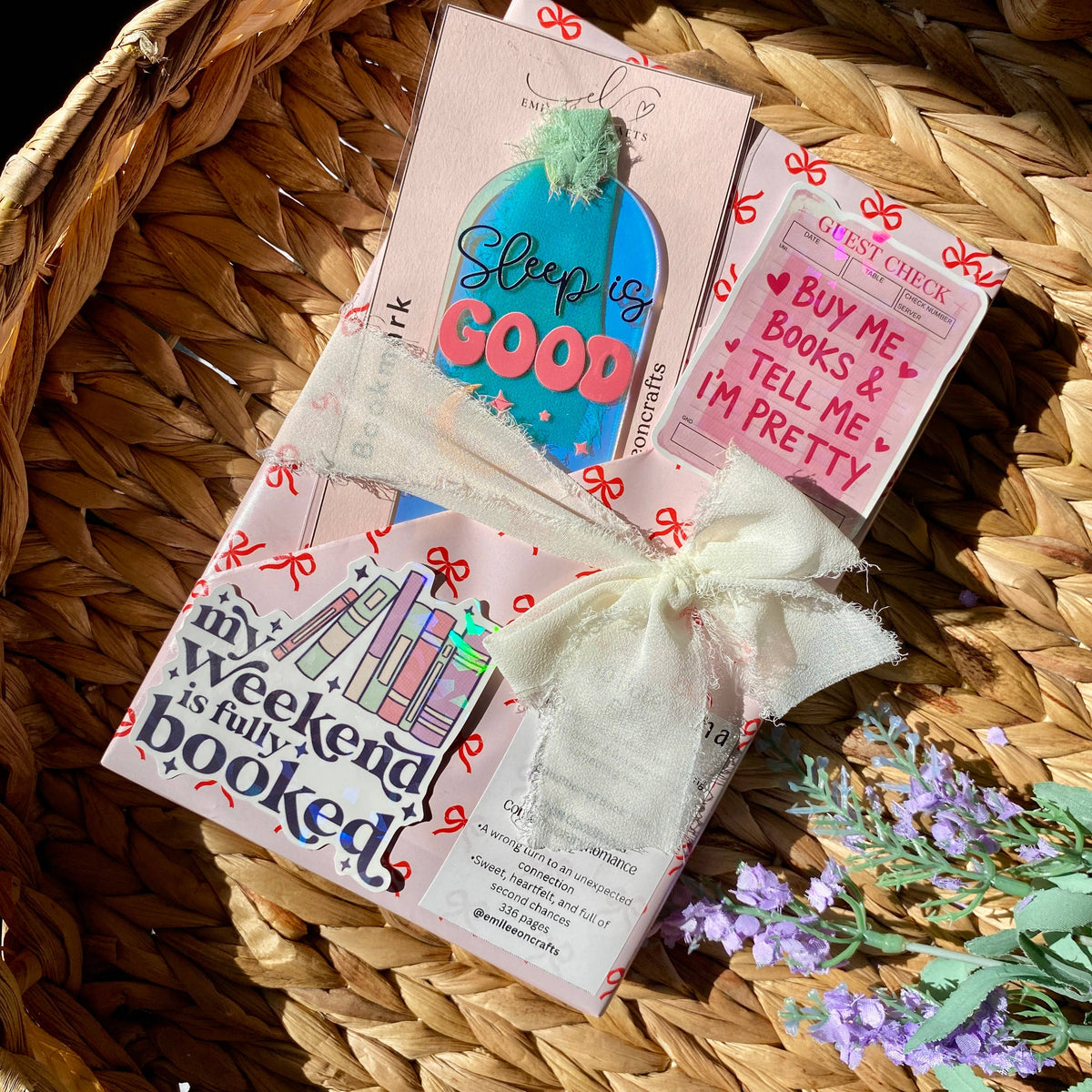 Blind Date with a Book | Bookish | Gift | Wrap : Love & Romance