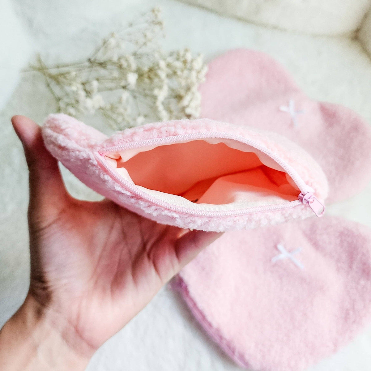 Heart Shaped Bookish Zippered Bag